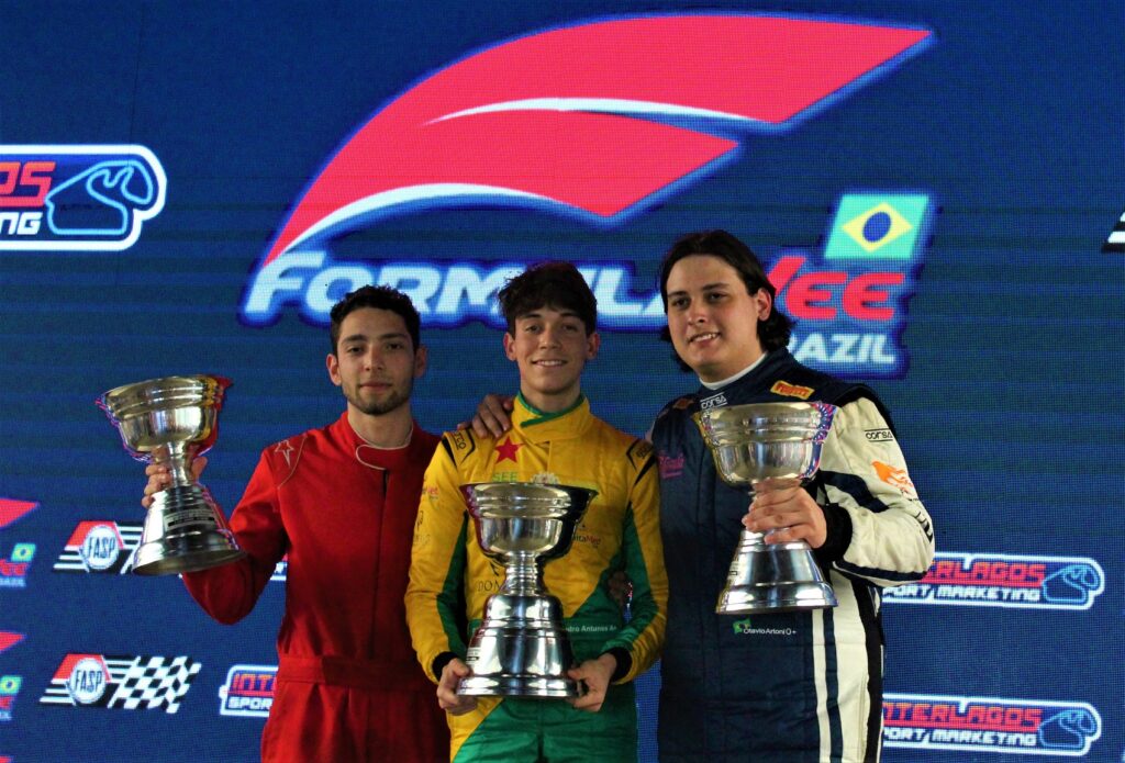 Piloto acreano assume vice-liderança no Campeonato Paulista