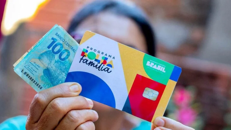 Bolsa família tira mais de 100 mil pessoas da linha de pobreza no Acre
