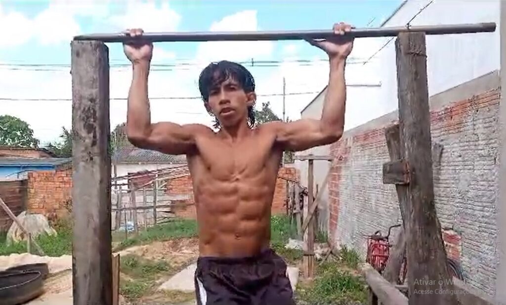 Acreano que montou academia no quintal de casa é convidado para a Mansão Maromba