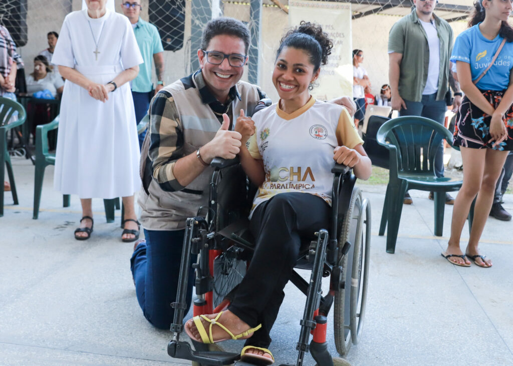Em Cruzeiro do Sul, governador prestigia inauguração do Centro de Juventudes