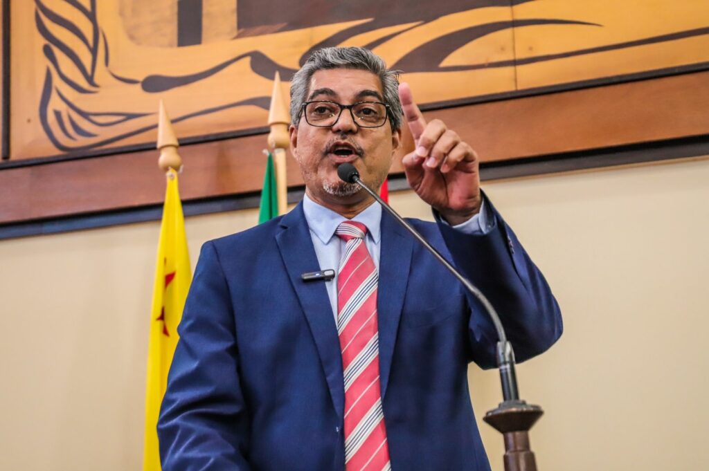 Edvaldo destaca inclusão de hospital universitário, ponte de Rodrigues Alves e recuperação da BR-364 no novo PAC anunciado por Lula que vai investir R$ 26,6 bilhões no Acre