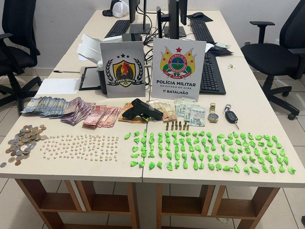 Traficante é preso com drogas, arma de fogo e dinheiro no AC