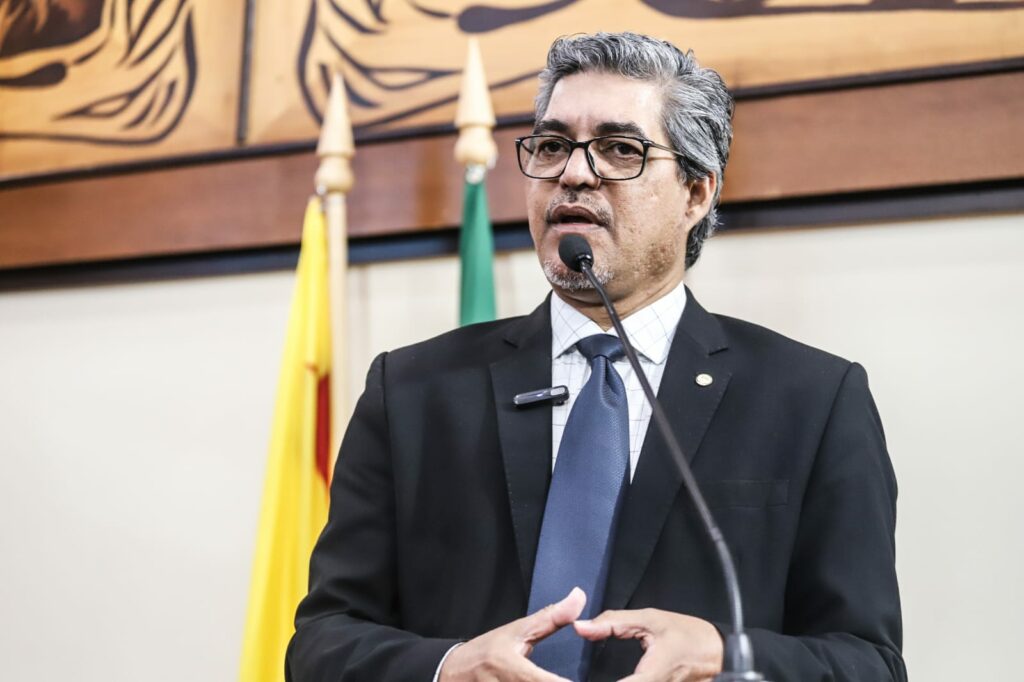 Edvaldo Magalhães denuncia atraso no pagamento de terceirizados e cobra providências: ‘o governo está sacrificando os trabalhadores terceirizados’