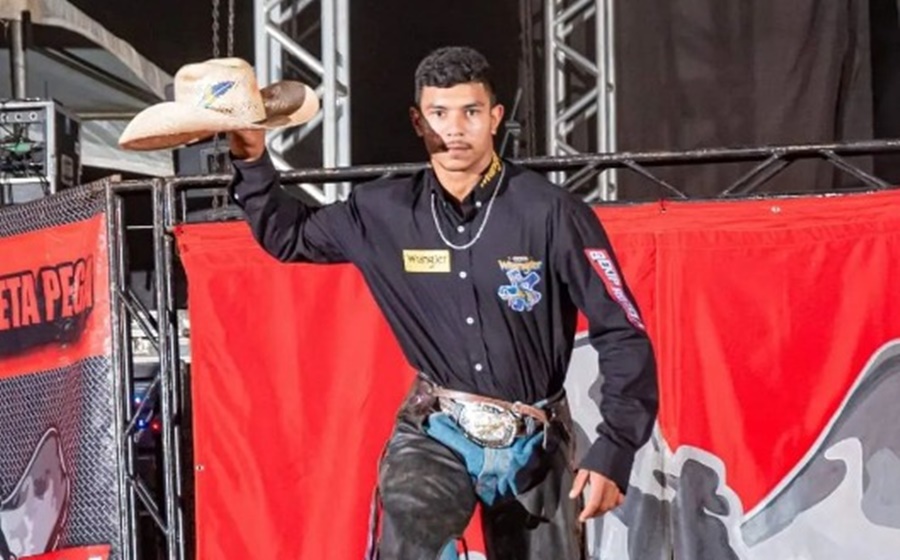Acreano conquista 2º lugar no rodeio de touros internacional em Barretos