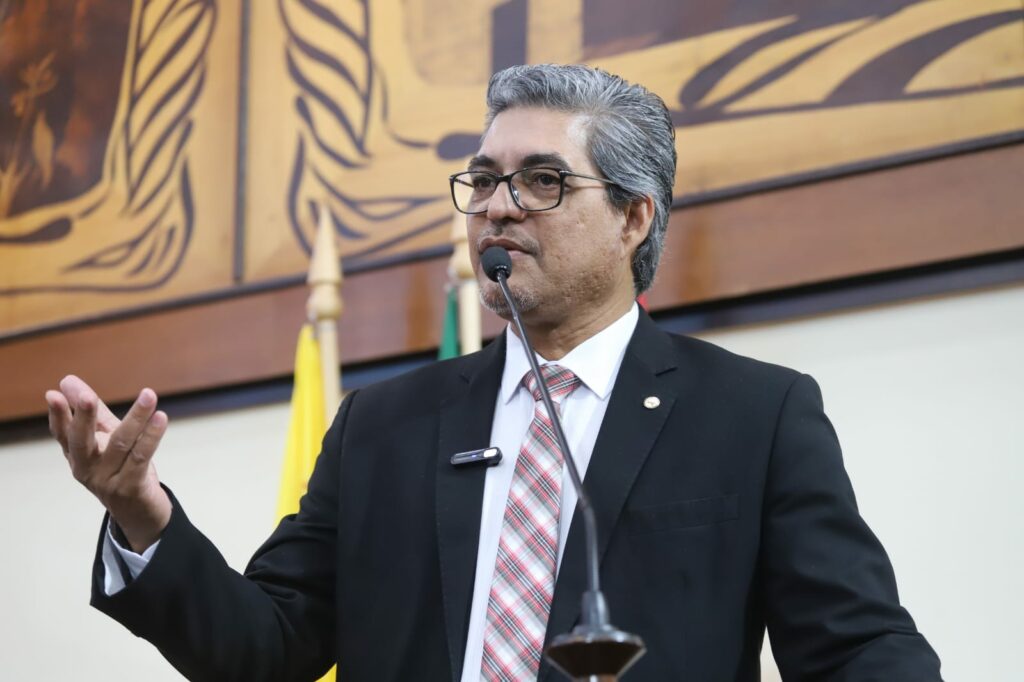 Consulta ao Tribunal de Contas sobre vagas em vacância é protocolada, revela Edvaldo Magalhães