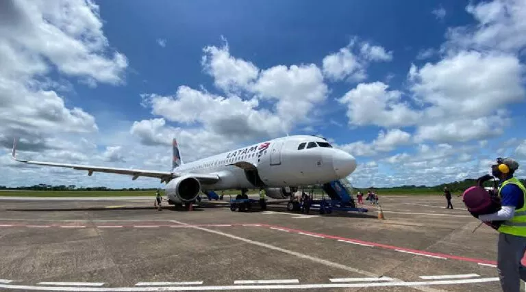 Isolamento no Acre: Impactos da Crise Aérea e Reflexões sobre a Realidade Atual