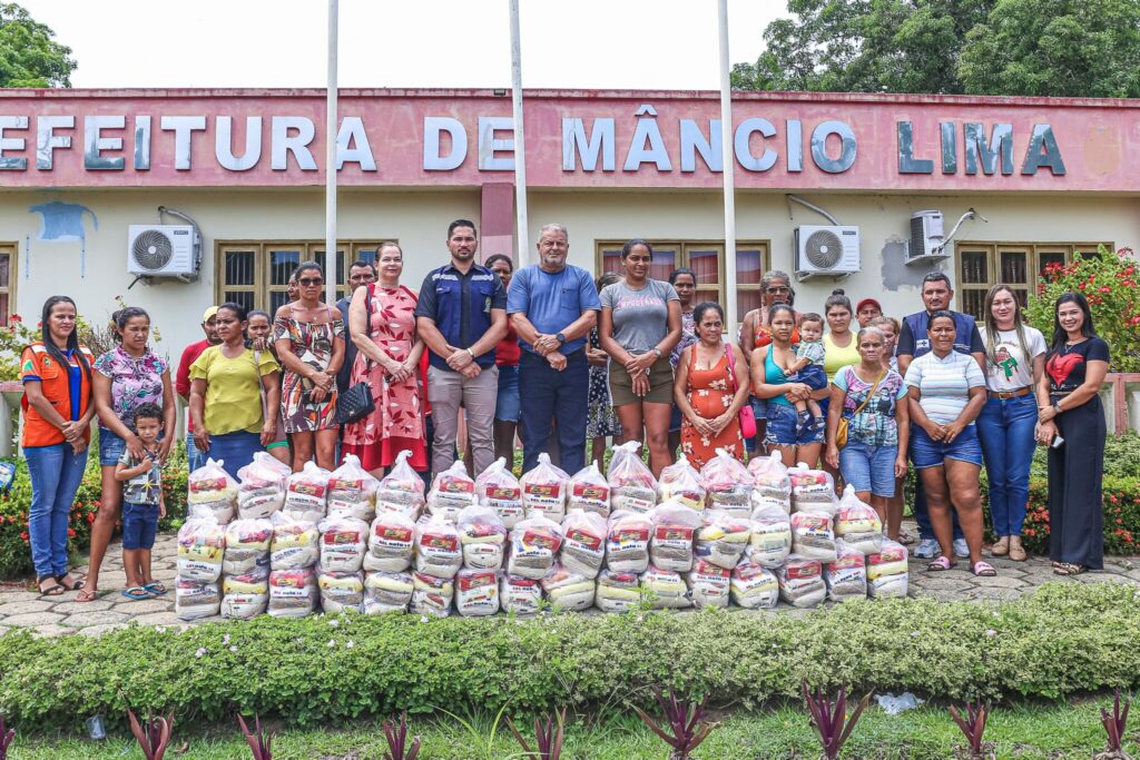 Governo do Acre envia ajuda humanitária para Mâncio Lima