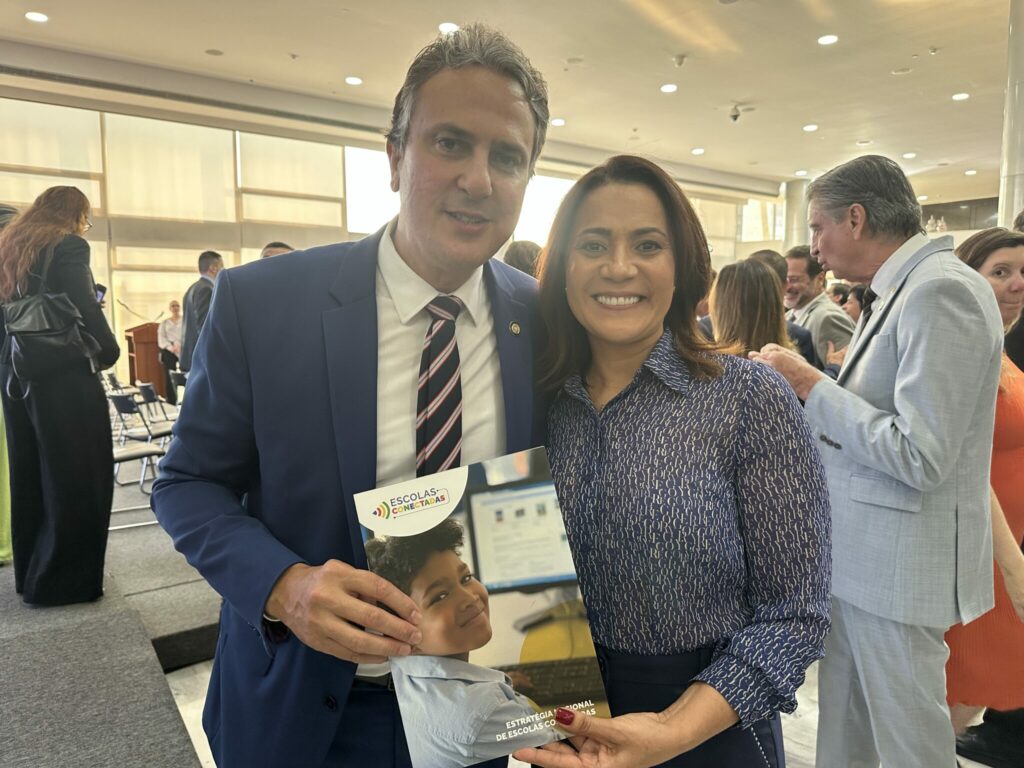 Com participação do Acre, governo federal lança Estratégia Nacional de Escolas Conectadas