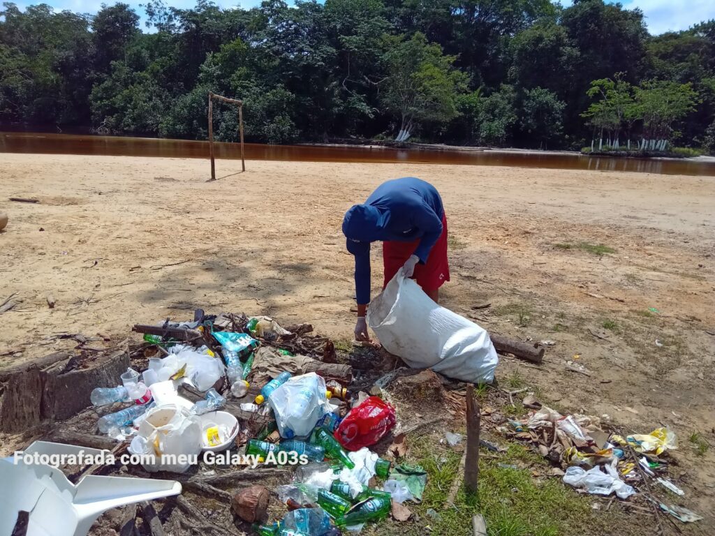 Prefeitura Municipal de Guajará inicia mês de setembro promovendo limpeza no Balneário do Gama