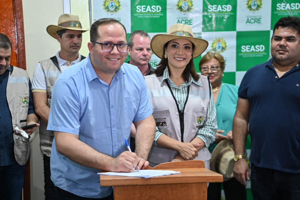 Estado assina termo de colaboração com instituições filantrópicas do Juruá