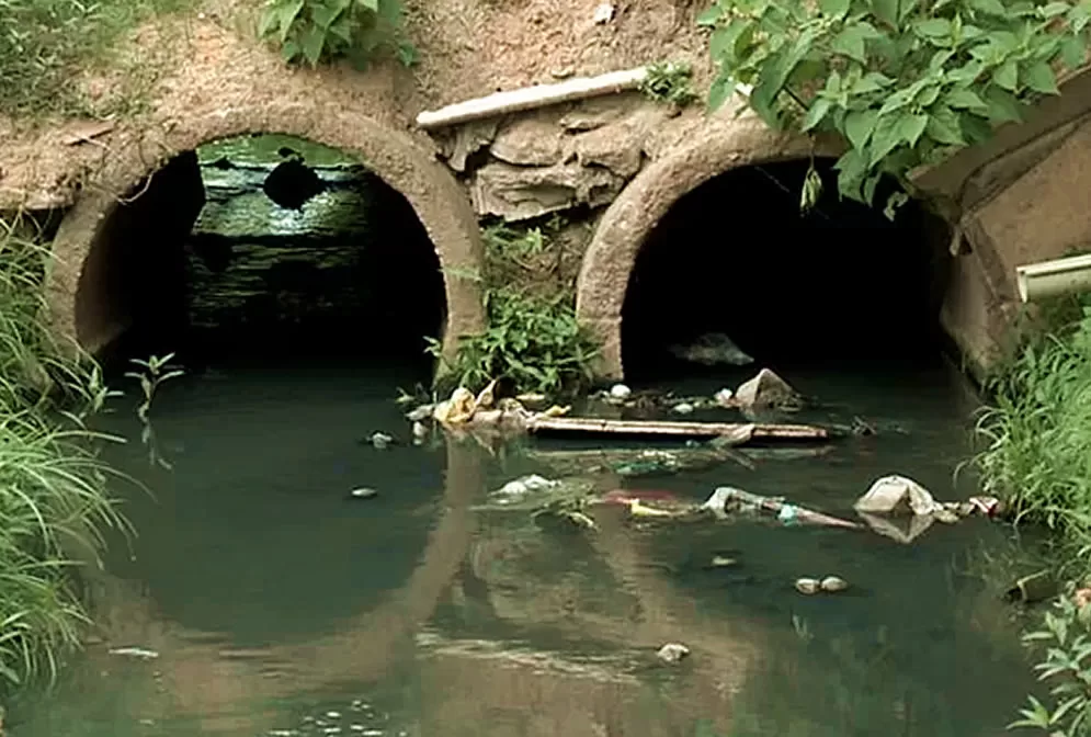 Acre despeja diariamente 23 piscinas olímpicas de esgoto sem tratamento no ecossistema