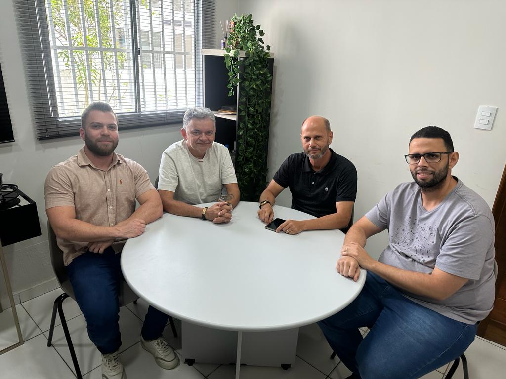 Aliança fortalecida: Encontro entre Progressista e PDT reforça união entre os partidos em Cruzeiro do Sul