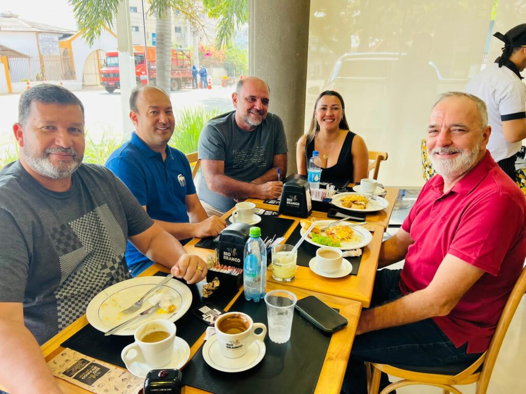 Encontro Estratégico: Itamar de Sá e Luiz Tchê dialogam sobre eleição do próximo ano em Marechal Thaumaturgo