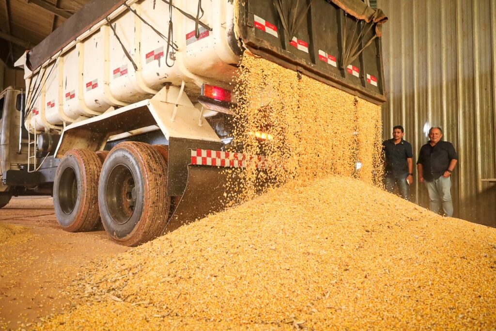 Cageacre comemora 48 anos de atuação no setor do agronegócio
