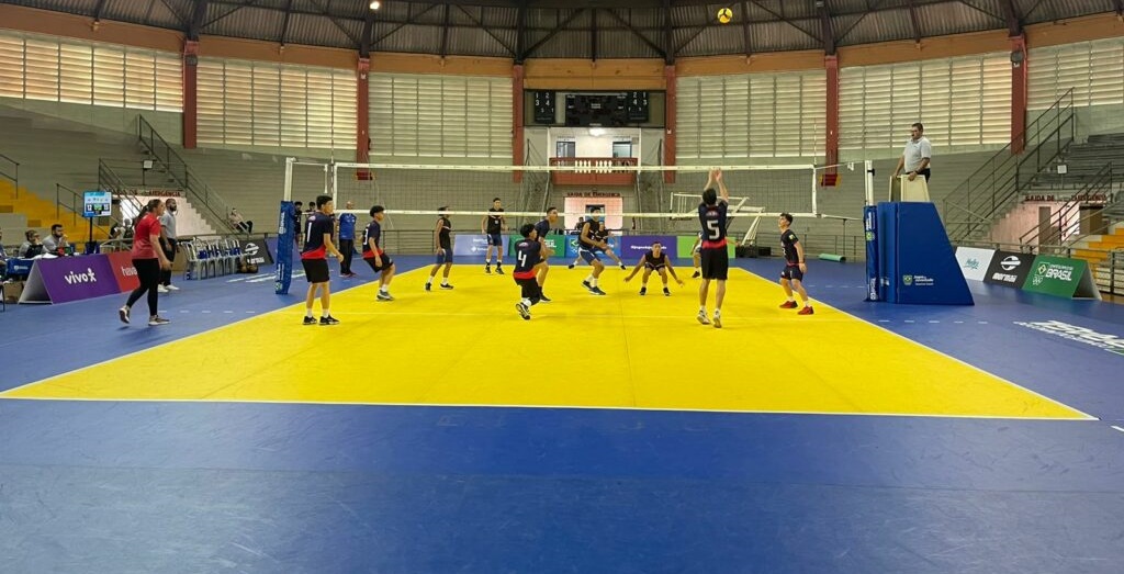 Equipe masculina de vôlei do Acre estreia com vitória nos Jogos da Juventude
