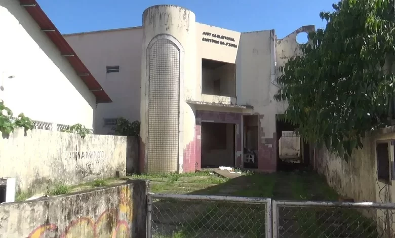Antigo prédio do cartório no Centro de Cruzeiro do Sul pode se tornar espaço escolar