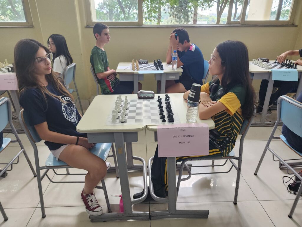 Aluna do Colégio Militar Tiradentes representará o Acre em competição em Brasília