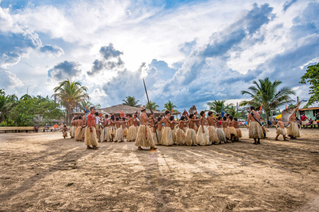 Seca extrema dá sinais de desabastecimento de água e já afeta indígenas no Acre