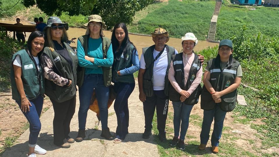 Após alerta dos Ashaninka, governo envia especialistas para investigar mortandade de peixes