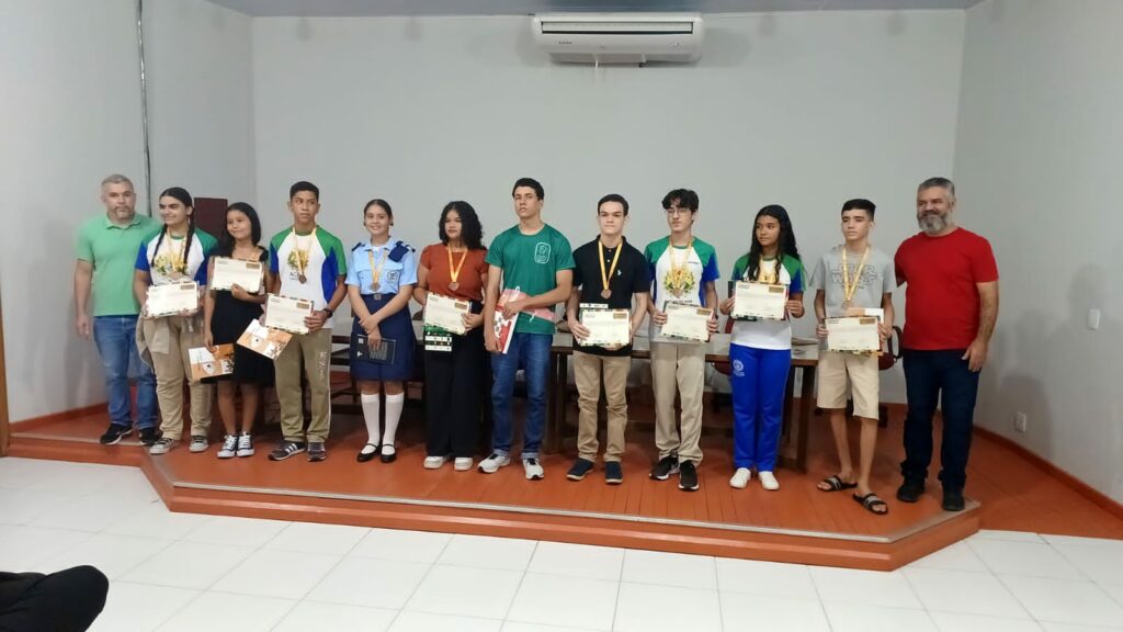 Estudantes de Cruzeiro do Sul conquistam medalhas na fase regional da Olímpiada Brasileira de Matemática