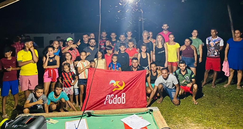 A pedido de lideranças do movimento social, PCdoB em Marechal Thaumaturgo filia 14 novos integrantes da Comunidade Prainha