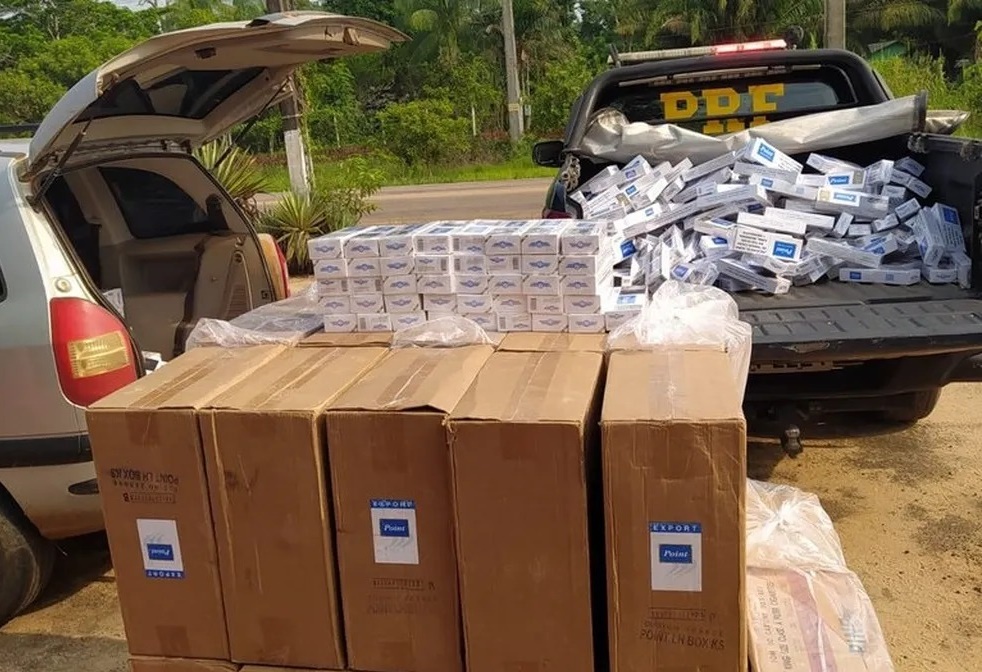 Homem é preso com 15 mil maços de cigarro contrabandeados em rodovia no Acre