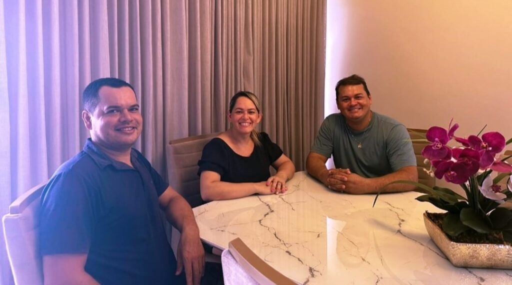 Presidente da Câmara de Rodrigues Alves e vereador Marcelo Silva realizam visita institucional ao DETRAN/AC