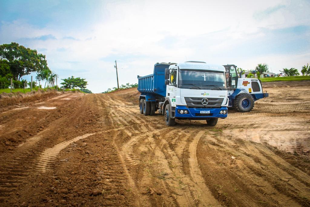 Deracre trabalha no Ramal do 3 e garante acesso a mais de mil famílias em Cruzeiro do Sul