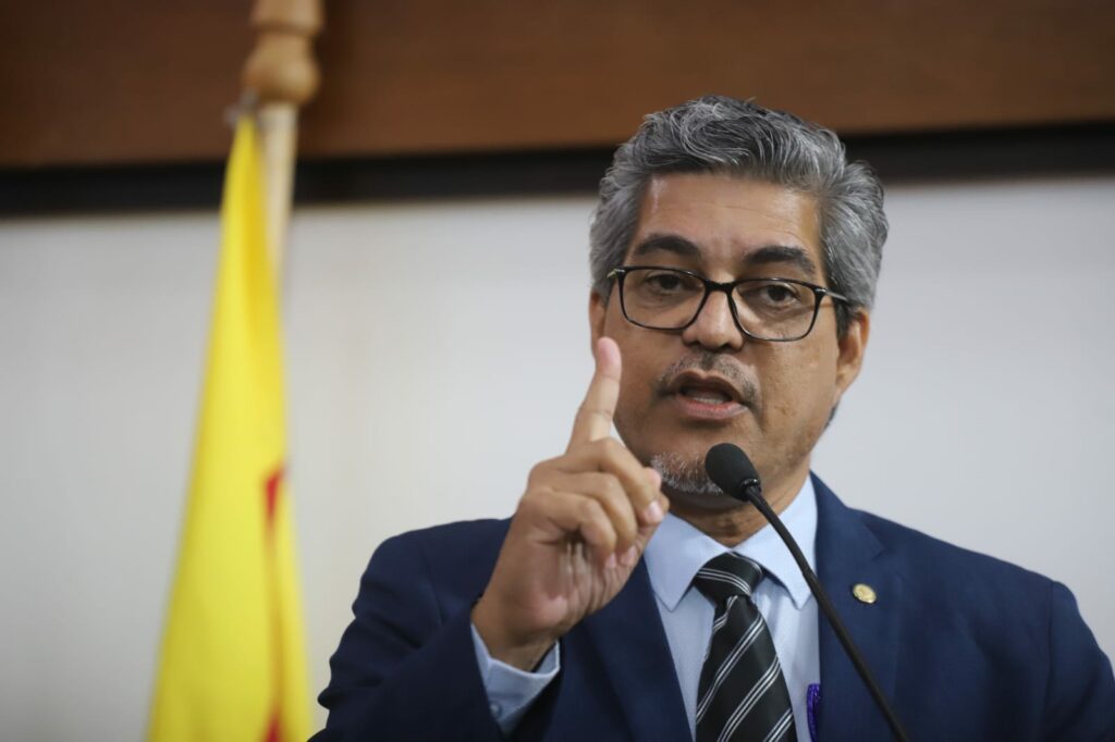 Edvaldo Magalhães defende aprovação de requerimento que trata sobre a ‘máfia dos consignados’ e que vai ouvir secretários e a Fênix Soft
