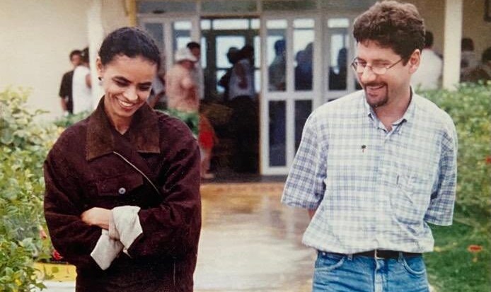 Usando foto rara de seu acervo, ministra Marina Silva homenageia ex-governador Binho Marques