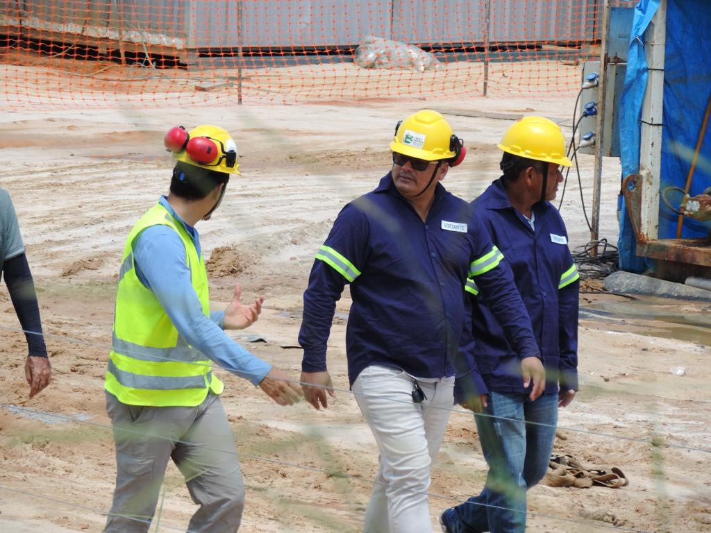 Presidente da Câmara, Tiago Matos, juntamente com o vereador Neto Queiroz visita instalações da GEOSOL em Rodrigues Alves