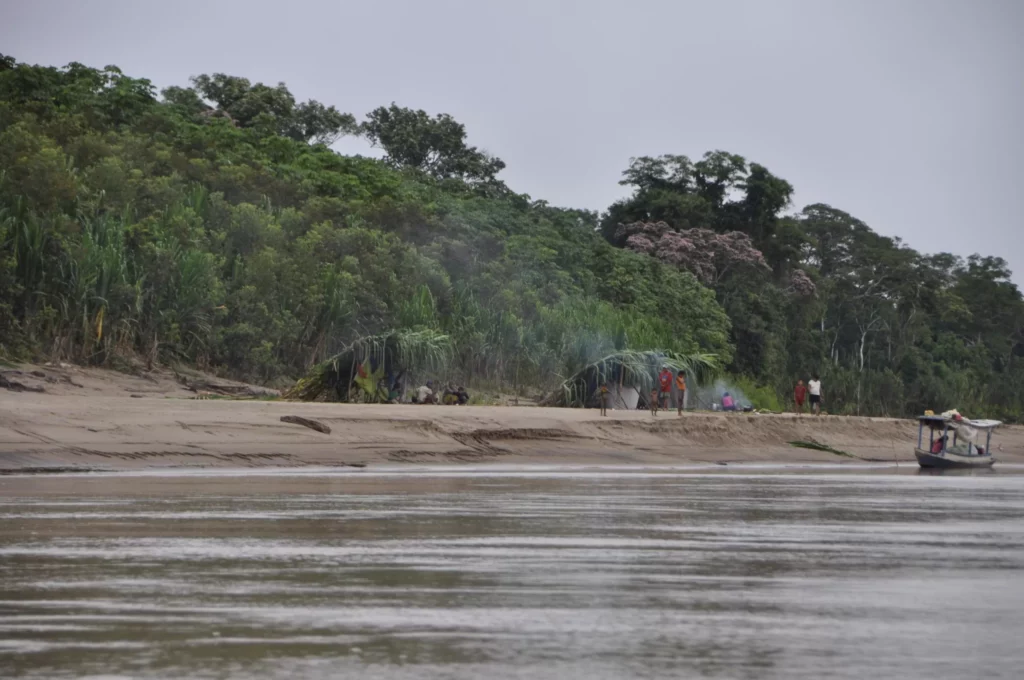 Após tentar matar indígena, homem é mantido amarrado em aldeia no Acre