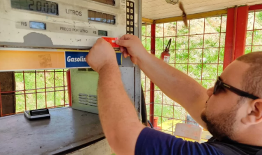 “Pontão” é interditado em fiscalização do IPEM no Rio Gregório, em Tarauacá