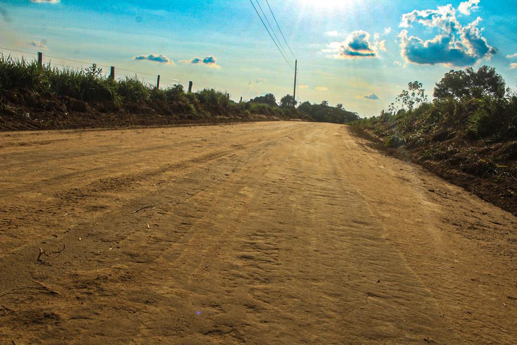 Em Cruzeiro do Sul, Deracre garante acesso para 180 famílias do Ramal Buritirana