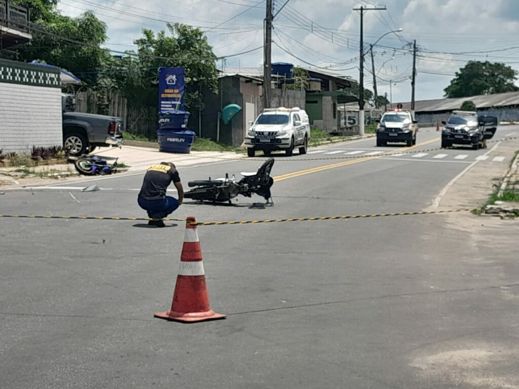 Acidente envolvendo duas motocicletas é registrado em bairro de Cruzeiro do Sul
