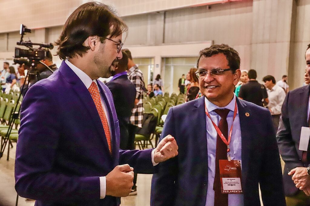 Gonzaga destaca debates na Unale e diz que participação de comitiva do Acre trará avanços para o Legislativo acreano