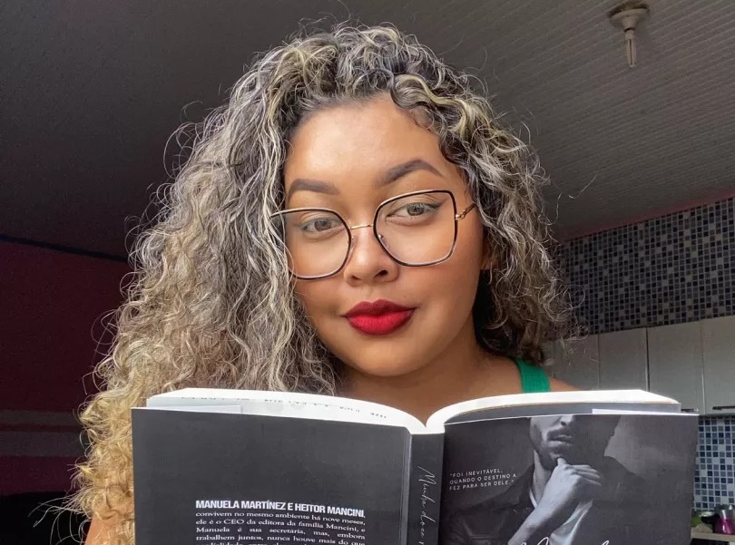 Livro de escritora de Mâncio Lima é o mais vendido em loja na Amazon