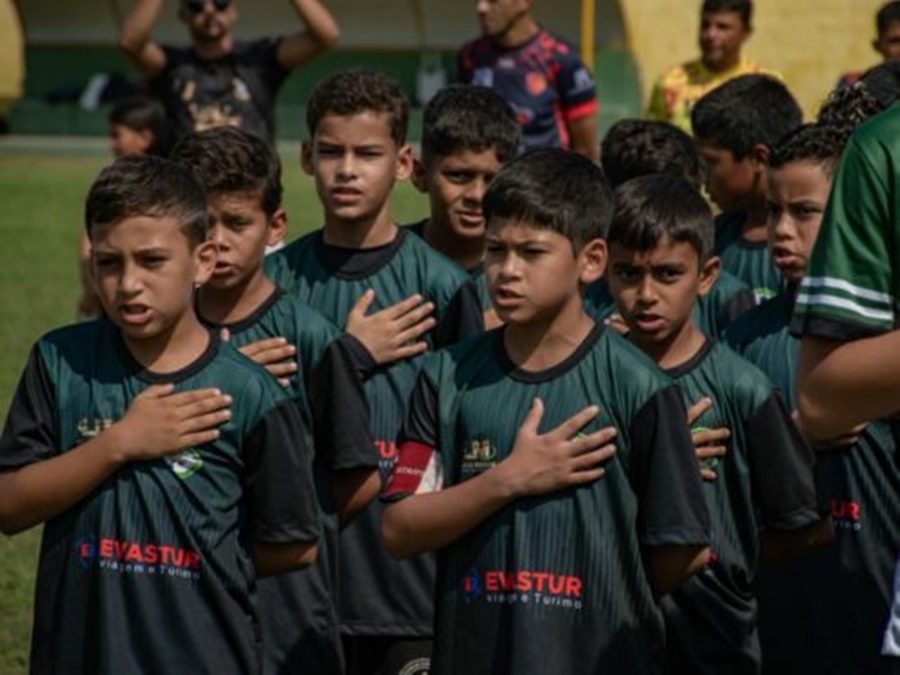 Campeonato de base de Cruzeiro do Sul atrai clubes da capital em busca de jovens talentos do futebol