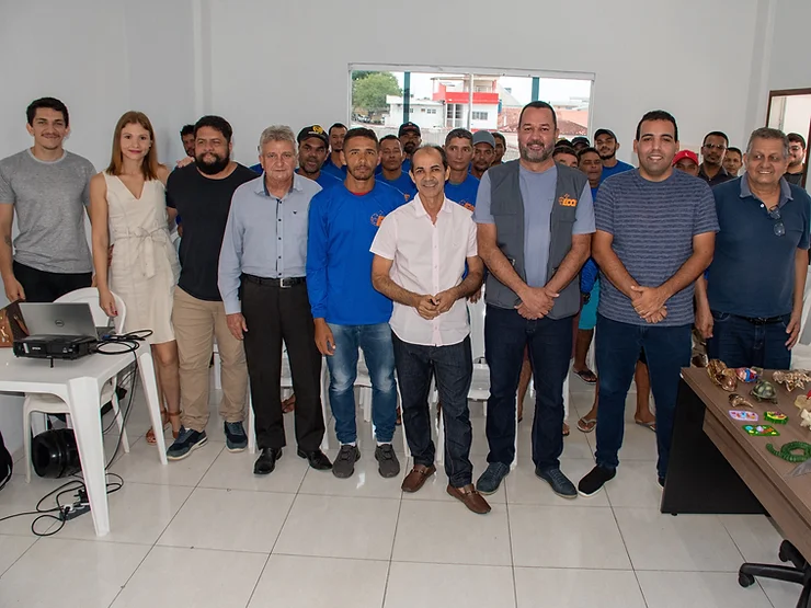 Prefeitura de Cruzeiro do Sul paga 20% de adicional de insalubridade para servidores da Ecops