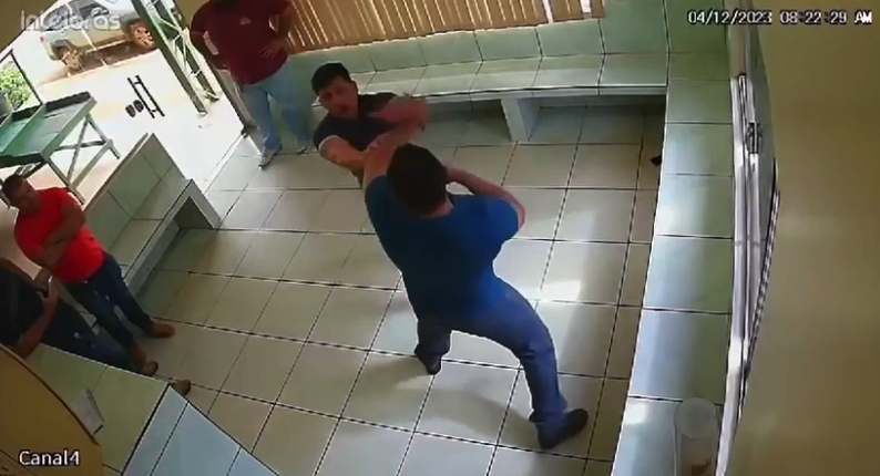 VÍDEO: taxistas trocam soco em disputa por passageiro em rodoviária no Acre