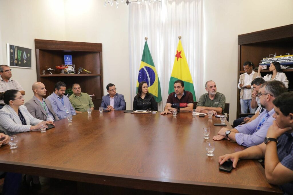 Com apoio da ALEAC, Dom Porquito apresenta projeto para expandir produção de suínos no Acre