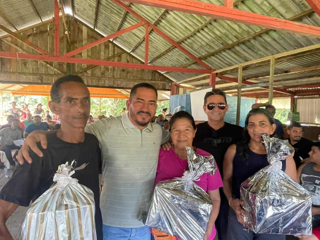 Secretaria Municipal de Saúde do Guajará (AM) realiza confraternização para os funcionários