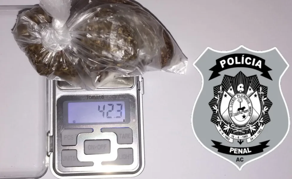 Mulher é presa tentando entrar com maconha em presídio de Cruzeiro do Sul