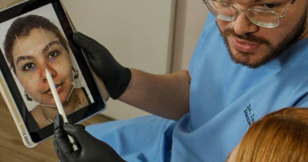 De estagiário a dono de franquia: jovem acreano é referência em estética na capital