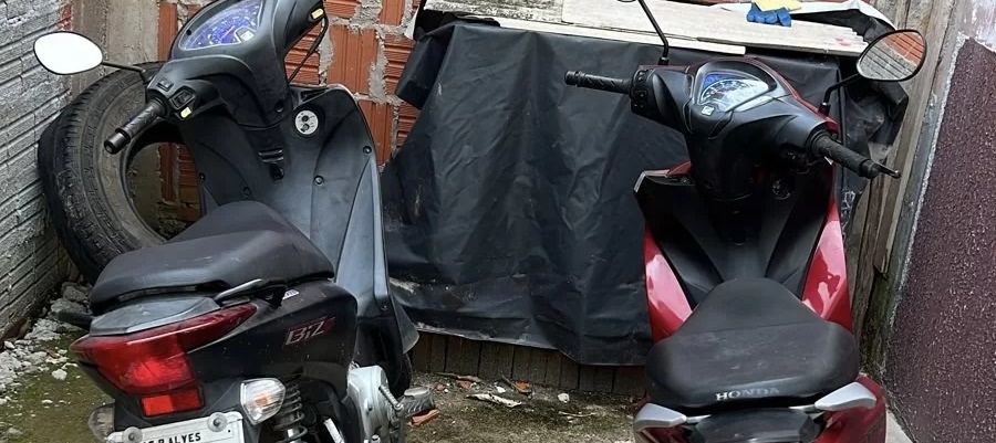 Polícia intercepta fuga e recupera motocicletas e joias roubadas em Rodrigues Alves