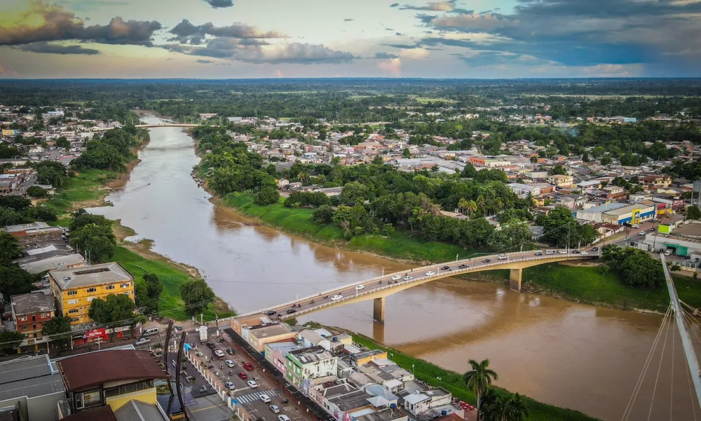Rio Acre sobe mais de 1 metro após chuvas nas cabeceiras e Riozinho do Rola