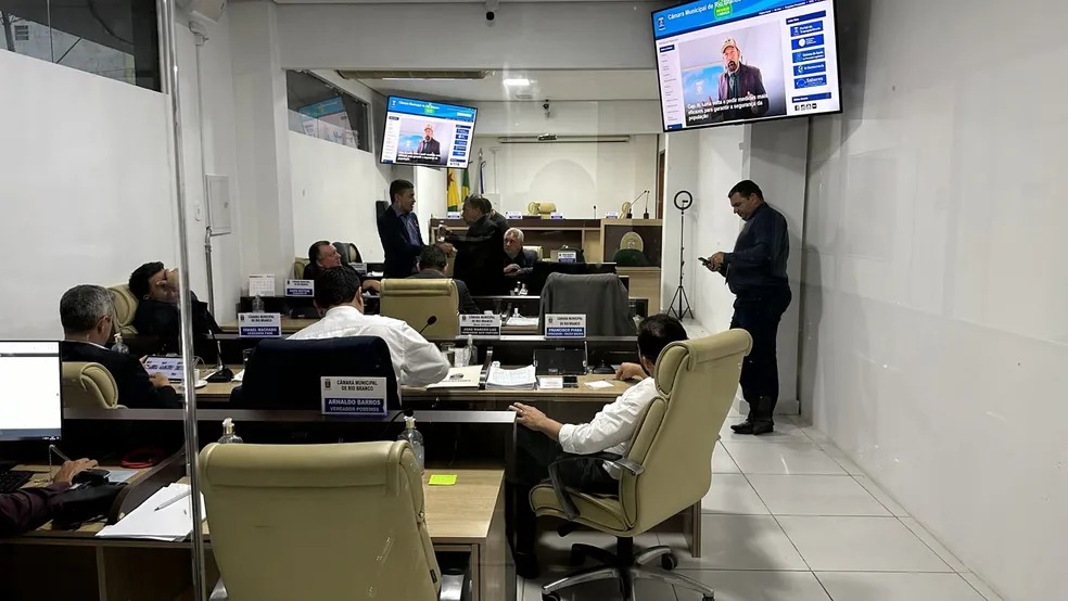 Vereadores de Rio Branco aprovam ajuste em projeto de asfaltamento de R$ 140 milhões