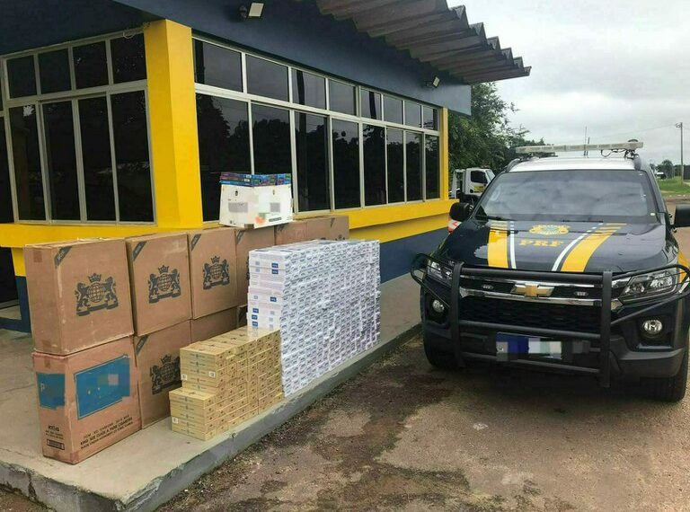 Após denúncia anônima, PRF apreende quase 12 mil maços de cigarros contrabandeados no Acre