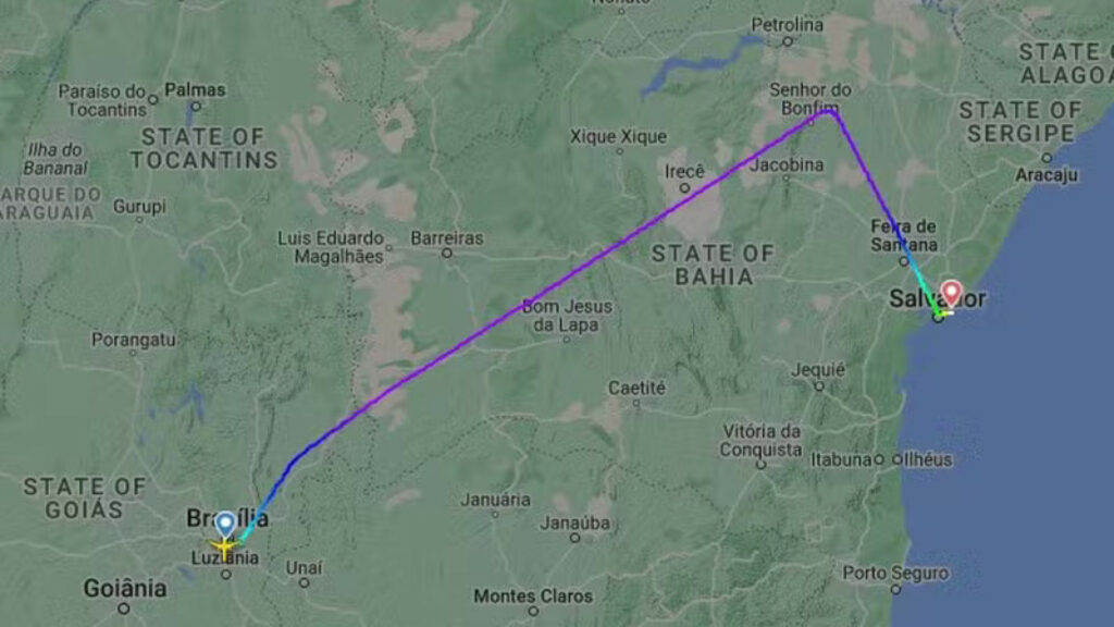 Avião da Latam faz pouso de emergência na Bahia após comandante desmaiar