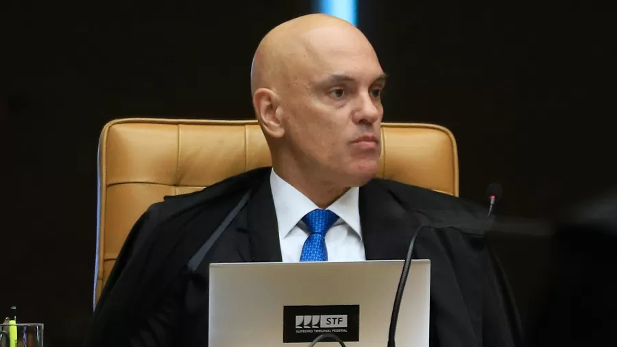 Assessor de Bolsonaro monitorou Alexandre de Moraes para prendê-lo, diz PF